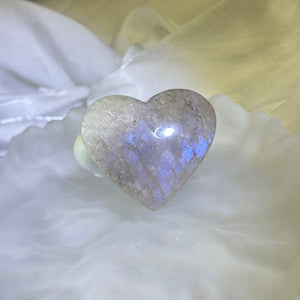 Moonstone Love Heart 冰长石月光石爱心