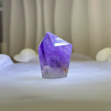 Load image into Gallery viewer, Amethyst Pointed Tower 紫水晶单尖六棱柱
