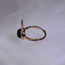 Load image into Gallery viewer, Green Nephrite "Rabbit" Adjustable Ring 和田玉青玉“萌兔”活口戒指
