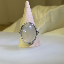 Load image into Gallery viewer, White Agate Adjustable Ring 白玛瑙活口戒指
