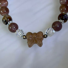 Load image into Gallery viewer, Sunstone Cherry Blossom Agate Bow Amulet Bracelet 橙色太阳石樱花玛瑙蝴蝶结守护手串
