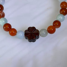 Load image into Gallery viewer, Carnelian Green Jadeite Clover Bracelet 南红玛瑙豆色翡翠四叶草手串
