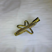 Load image into Gallery viewer, Freshwater Pearl Star Hair Clip 白色淡水珍珠星芒发夹
