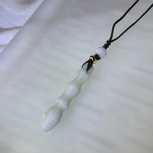 Load image into Gallery viewer, White Jade Wenchang Brush Pen Charm 白色翡翠文昌笔挂件
