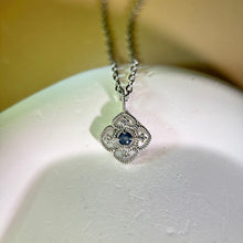 将图片加载到图库查看器，Blue Sapphire Pendant 蓝色蓝宝石镶嵌吊坠
