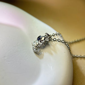 Blue Sapphire Danseur Pendant 蓝色蓝宝石镶嵌吊坠