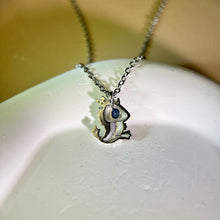 Load image into Gallery viewer, Blue Sapphire Danseur Pendant 蓝色蓝宝石镶嵌吊坠
