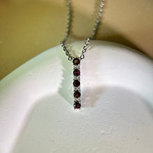 Load image into Gallery viewer, Ruby Garnet Pendant 酒红石榴石镶嵌吊坠
