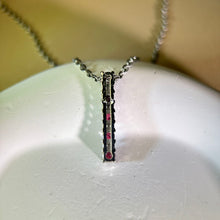 Load image into Gallery viewer, Ruby Garnet Pendant 酒红石榴石镶嵌吊坠
