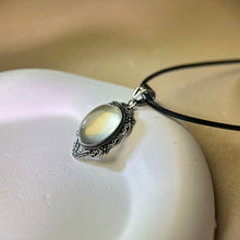 Load image into Gallery viewer, Citrine Pendant Necklace 黄水晶镶嵌吊坠项链
