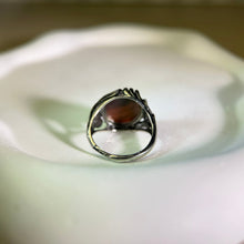 Load image into Gallery viewer, Red Tiger&#39;s Eye Adjustable Ring 红色虎眼石镶嵌活口戒指
