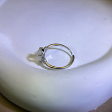 Load image into Gallery viewer, Moonstone Adjustable Ring 冰长石月光石镶嵌活口戒指
