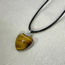 将图片加载到图库查看器，Yellow Tiger&#39;s Eye Love Heart Pendant Necklace 黄色虎眼石爱心吊坠项链
