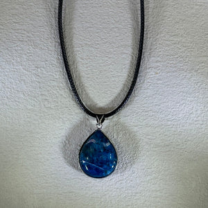 Blue Apatite Water Drop Pendant Necklace 蓝磷灰水滴吊坠项链