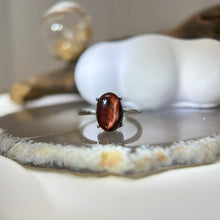 将图片加载到图库查看器，Red Tiger&#39;s Eye Adjustable Ring 红色虎眼石镶嵌活口戒指
