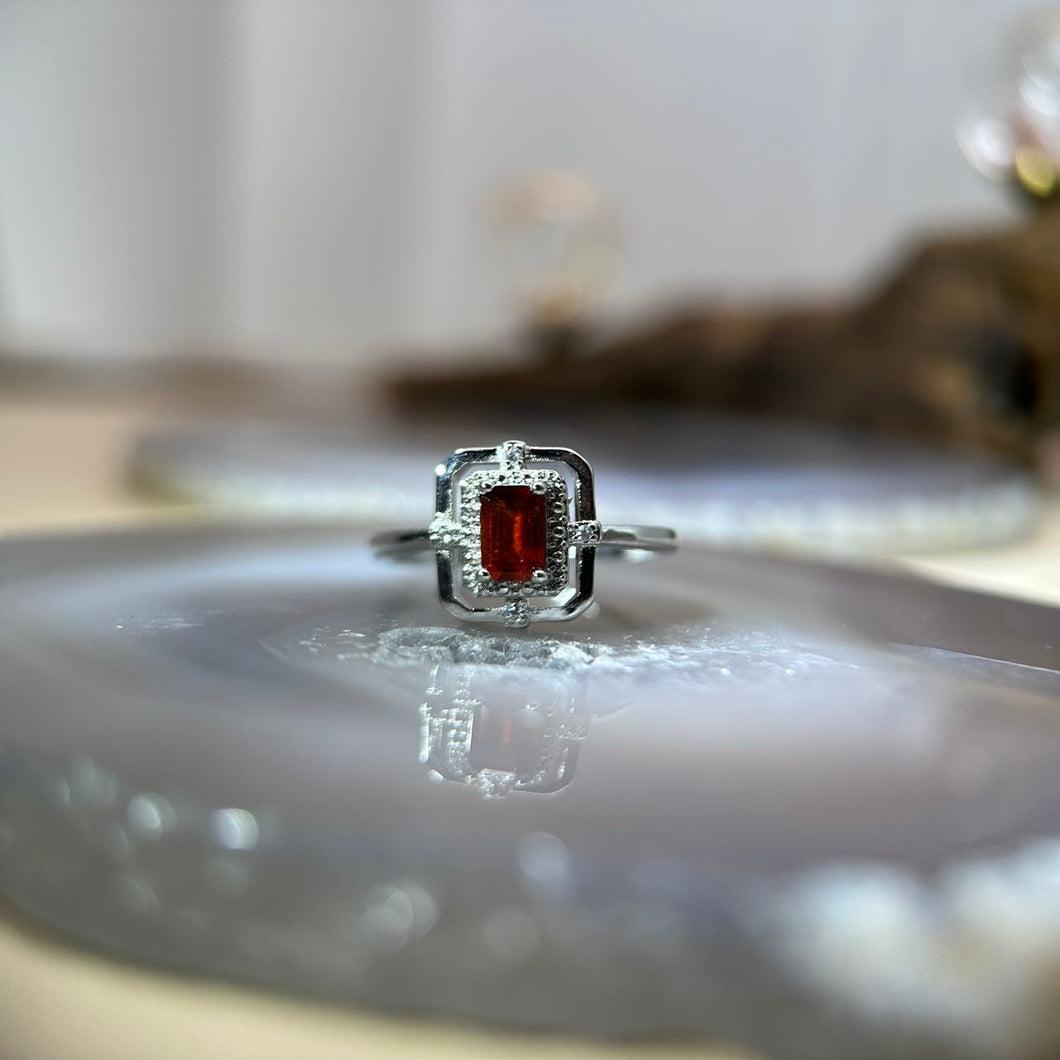 Ruby Garnet Adjustable Ring 酒红石榴石镶嵌活口戒指