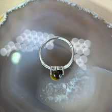 Load image into Gallery viewer, Yellow Tiger&#39;s Eye Adjustable Ring 黄色虎眼石镶嵌活口戒指
