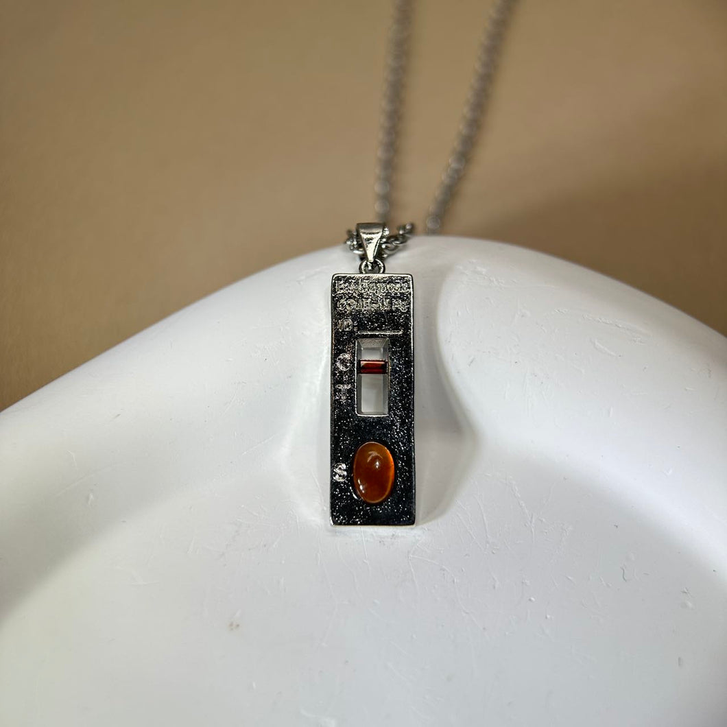 Amber Pendant 血珀琥珀镶嵌吊坠