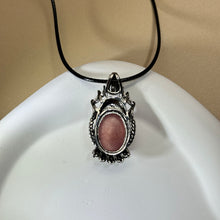 Load image into Gallery viewer, Red Strawberry Quartz Pendant Necklace 红色草莓晶镶嵌吊坠项链
