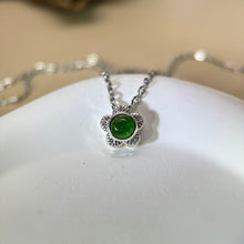 将图片加载到图库查看器，Chrome Diopside Flower Pendant 透辉石镶嵌小花吊坠
