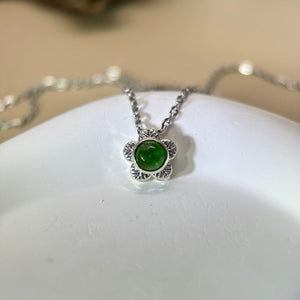 Chrome Diopside Flower Pendant 透辉石镶嵌小花吊坠