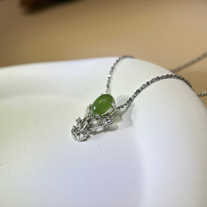 Green Nephrite Balloon Pendant 和田玉碧玉镶嵌热气球吊坠