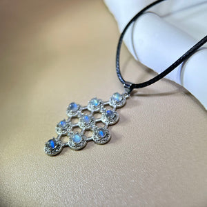 Moonstone Pendant Necklace 冰长石月光石镶嵌吊坠项链