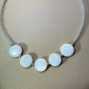 White Mother of Pearl Clear Quartz Beads Necklace 白色贝母白水晶珠链项链