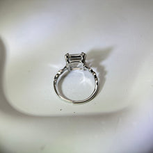 Load image into Gallery viewer, 925 Silver Clear Quartz Adjustable Ring 白水晶银镶嵌活口戒指
