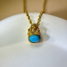 Load image into Gallery viewer, Blue Turquoise Pendant 蓝色松石镶嵌吊坠
