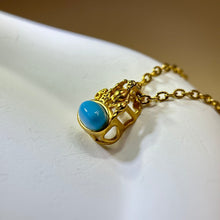 Load image into Gallery viewer, Blue Turquoise Pendant 蓝色松石镶嵌吊坠
