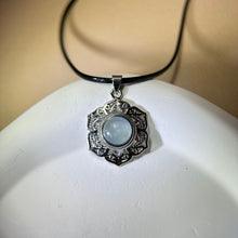 将图片加载到图库查看器，Aquamarine Pendant Necklace 海蓝宝镶嵌吊坠项链
