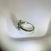 将图片加载到图库查看器，Peridot Adjustable Ring 橄榄石镶嵌活口戒指
