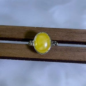 Amber Adjustable Ring 鸡油黄蜜蜡镶嵌活口戒指