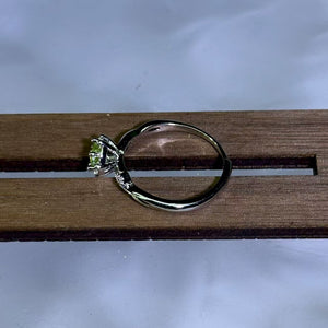 Peridot Adjustable Ring 橄榄石镶嵌活口戒指