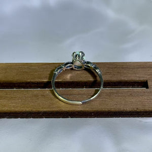 925 Silver White Opal Adjustable Ring 白欧泊银镶嵌活口戒指