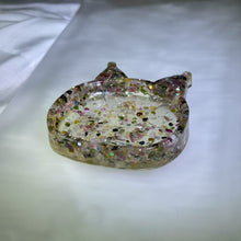 Load image into Gallery viewer, Rainbow Tourmaline Resin Kuromi Dish 彩虹碧玺滴胶库洛米小盘
