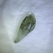 Load image into Gallery viewer, Green Quartz Raw Stone 绿水晶随型原石
