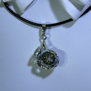 Abalone (Pāua) Shell Natural Shape Pendant Necklace 鲍鱼贝随型吊坠项链