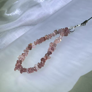 Red Strawberry Quartz Bead Chain Charm – Mobile / Keychain / Bag 红色草莓晶珠链挂饰/手机链/钥匙链/包挂