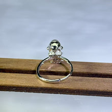 Load image into Gallery viewer, Labradorite Astronaut Adjustable Ring 拉长石灰月光石太空人活口戒指
