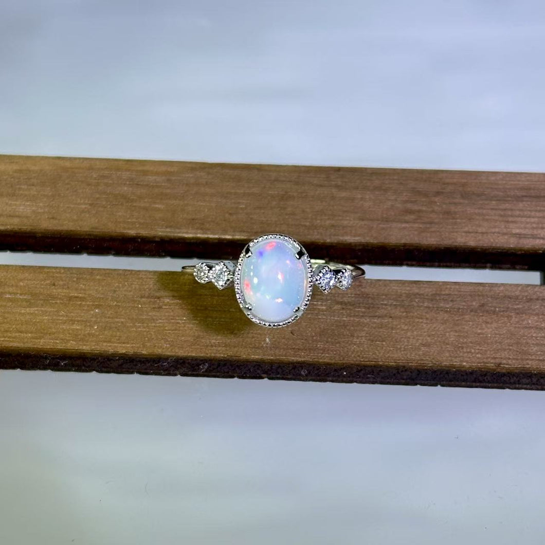 White Opal Adjustable Ring 白欧泊活口戒指