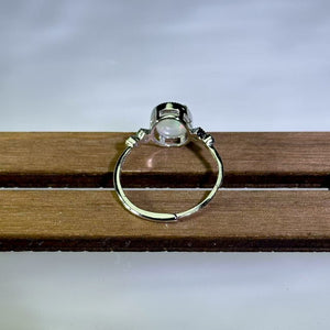 White Opal Adjustable Ring 白欧泊活口戒指