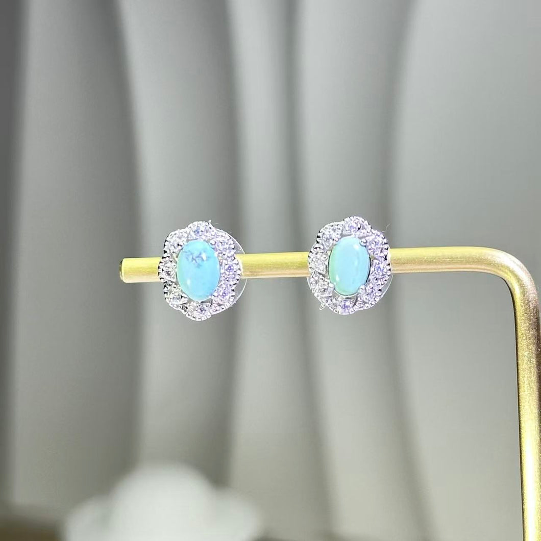 Pale Blue Turquoise Flower Stud Earrings 浅蓝色松石镶嵌花朵耳钉