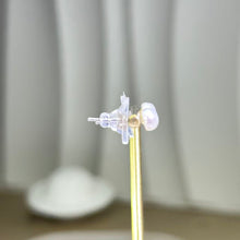 Load image into Gallery viewer, White Freshwater Pearl 925 Silver Stud Earrings 白色淡水珍珠925银耳钉
