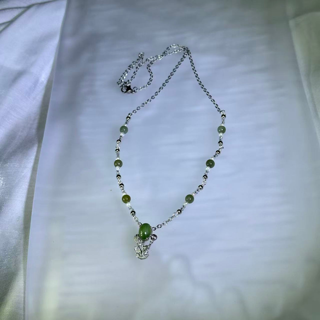 Green Nephrite Hot Air Balloon Pendant Necklace 和田玉碧玉镶嵌热气球吊坠项链