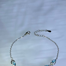 Load image into Gallery viewer, Swiss Blue Topaz Wave Bracelet 瑞士蓝托帕石镶嵌波浪手链

