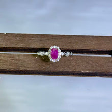 Load image into Gallery viewer, Pink Ruby Adjustable Ring 粉色红宝石镶嵌活口戒指
