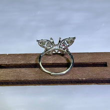 Load image into Gallery viewer, Rainbow Tourmaline Butterfly Adjustable Ring 彩虹碧玺镶嵌蝴蝶活口戒指
