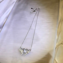 Load image into Gallery viewer, Moonstone Butterfly Pendant Necklace 月光石镶嵌蝴蝶吊坠项链

